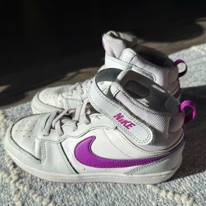 Nike Kids Sneakers - BigKids size 2.5